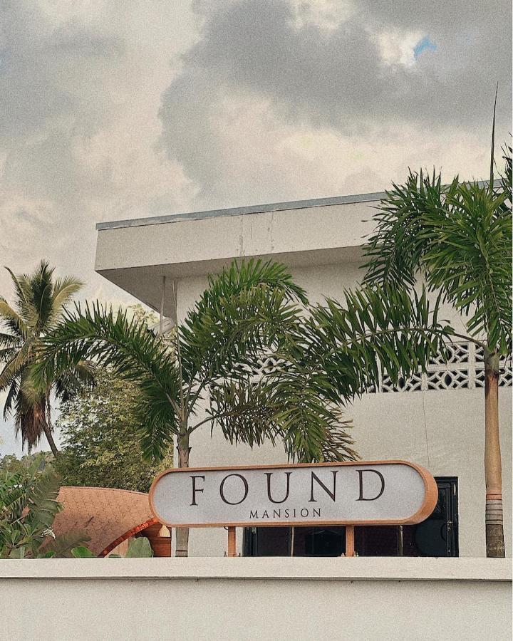 Found Mansion Tempat peranginan Pantai Cenang (Langkawi)